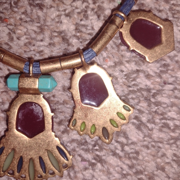 J Crew statement necklace - Picture 3 of 4